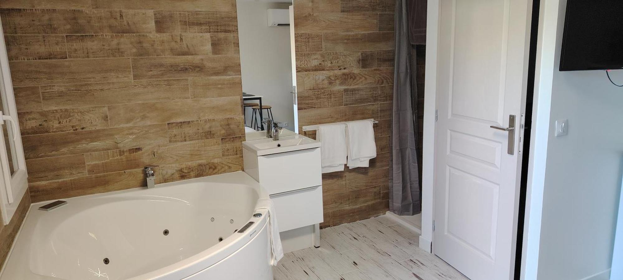 Studio Cosy Balneo Avec Jardin Le Barcares Ngoại thất bức ảnh